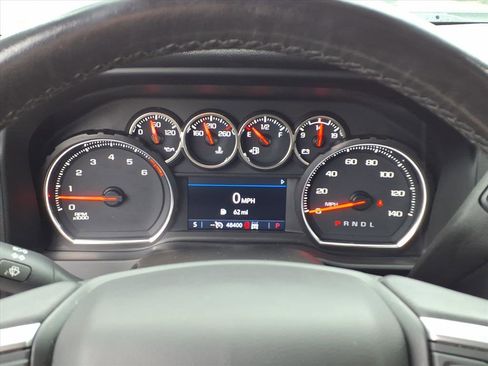 Used 2022 Chevrolet Silverado 2500 LT w/ Convenience Package image 19