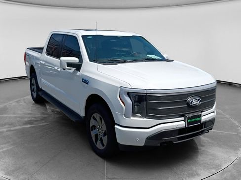 Used 2025 Ford F150 Lightning Lariat AWD/4WD image 1