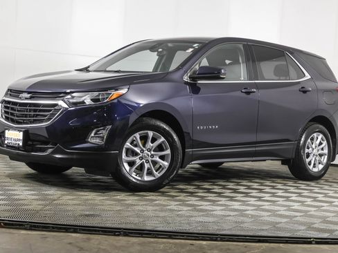 Used 2020 Chevrolet Equinox LT image 2