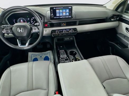 Used 2025 Honda Pilot EX-L image 28
