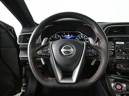 Used 2023 Nissan Maxima SR w/ Sport Mat Group image 2