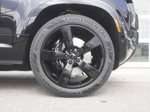 New 2026 Land Rover Defender 110 V8 image 33