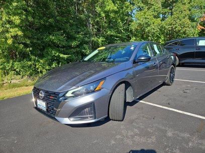 Used 2023 Nissan Altima 2.5 SR
