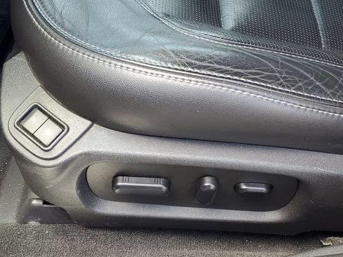 Used 2016 Ford Taurus Limited w/ Equipment Group 301A FWD image 10