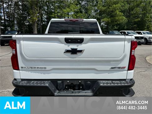Used 2022 Chevrolet Silverado 1500 ZR2 w/ Technology Package AWD/4WD image 11