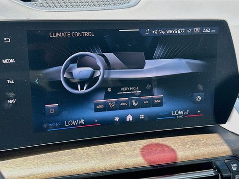 New 2026 BMW X1 xDrive28i w/ Technology Package AWD/4WD image 12