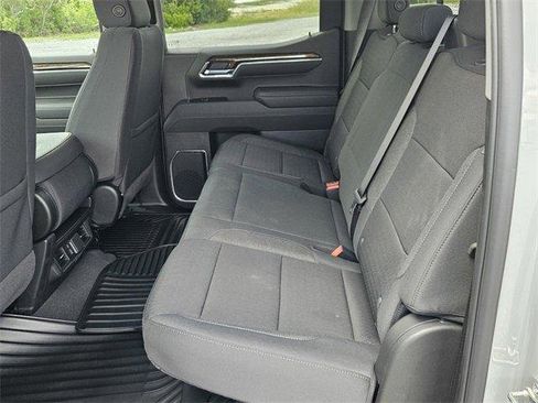 New 2025 GMC Sierra 1500 SLE w/ Preferred Package image 10