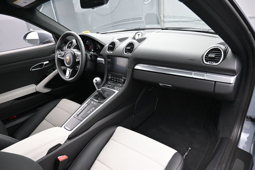 Certified 2024 Porsche 718 Cayman RWD image 26