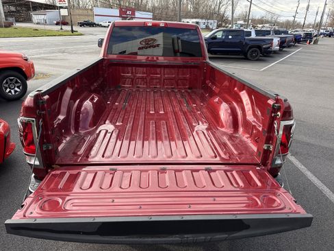 Used 2014 RAM 3500 Tradesman w/ Chrome Appearance Group image 14