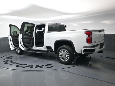 Used 2021 Chevrolet Silverado 2500 High Country image 27