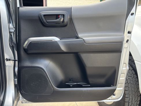 Used 2022 Toyota Tacoma SR5 image 47