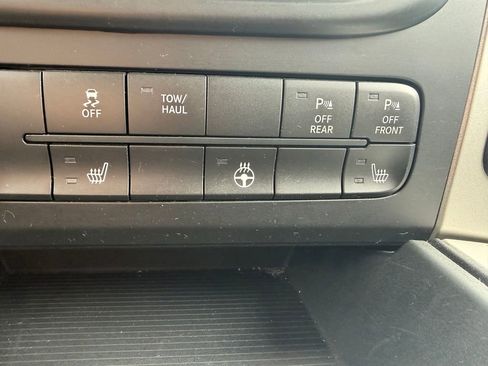 Used 2017 RAM 1500 Big Horn AWD/4WD image 26