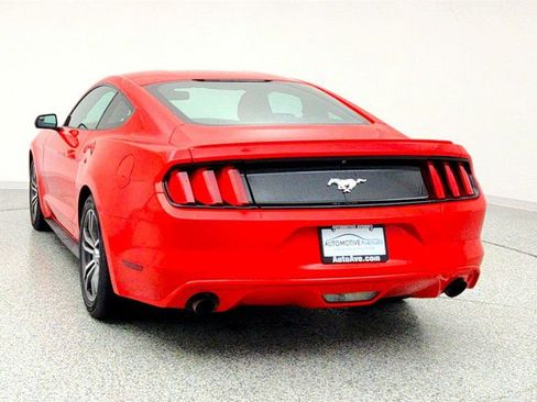 Used 2017 Ford Mustang Coupe image 6