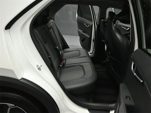 Used 2024 Kia Niro EX image 25