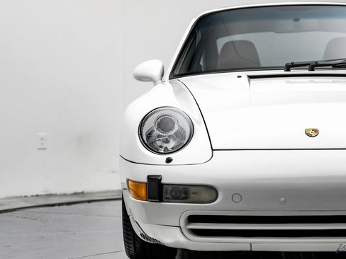 Used 1996 Porsche 911 GT3 RS image 36