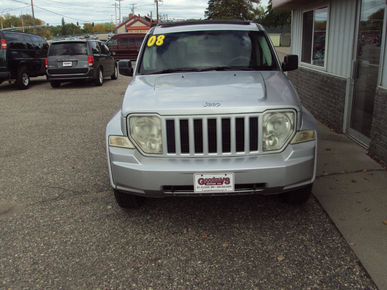 Used 2008 Jeep Liberty Sport w/ Popular Equipment Group AWD/4WD image 3