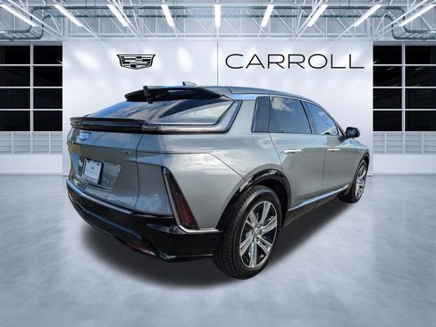 Certified 2024 Cadillac Lyriq Tech w/ Driver Assist Package image 4
