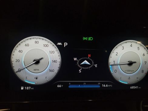 Used 2023 Hyundai Elantra SEL w/ Convenience Package image 23