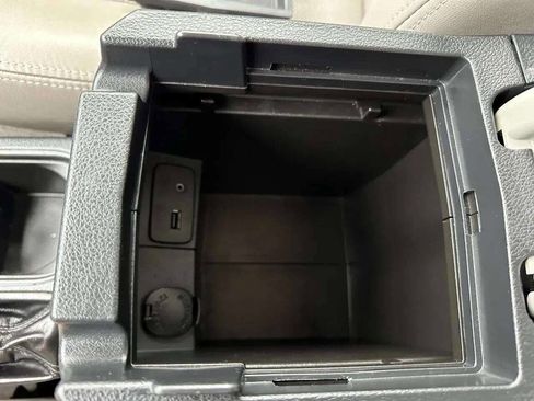 Used 2015 Subaru Forester 2.5i Limited image 14