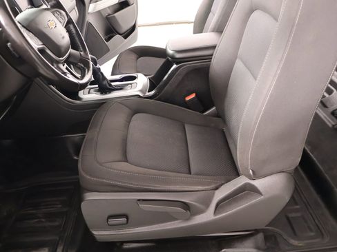 Used 2022 Chevrolet Colorado LT w/ Fleet Safety Package image 10