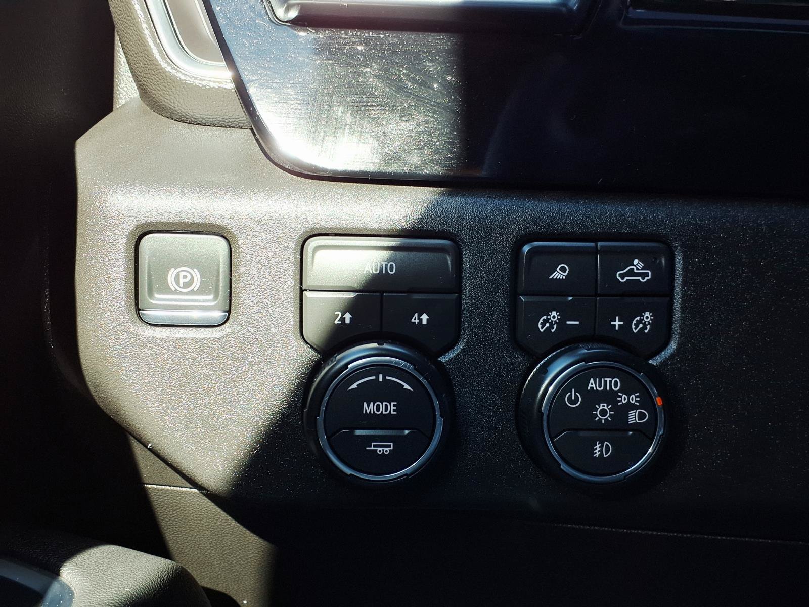Used 2026 Chevrolet Silverado 1500 LTZ AWD/4WD image 26