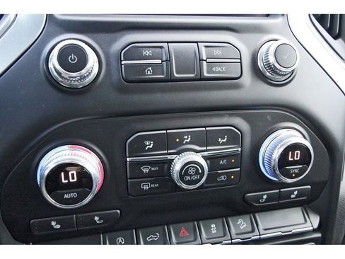 Used 2020 GMC Sierra 1500 Elevation w/ Elevation Value Package image 28