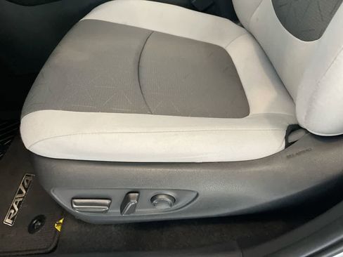 Certified 2021 Toyota RAV4 XLE w/ Convenience Package image 12