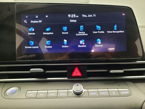Used 2023 Hyundai Elantra SEL w/ Convenience Package FWD image 25