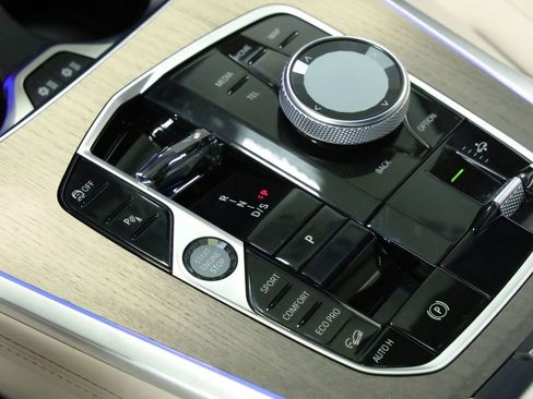 Used 2024 BMW X7 M60i w/ Executive Package AWD/4WD image 29