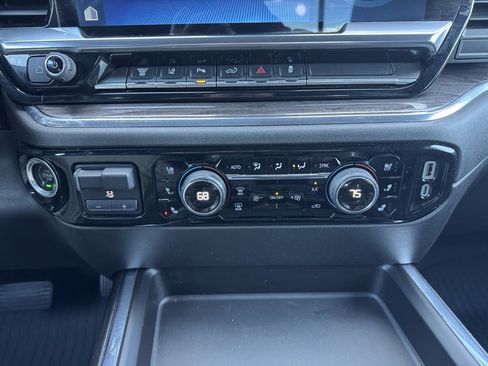 Used 2024 Chevrolet Silverado 2500 LTZ w/ LTZ Plus Package image 10