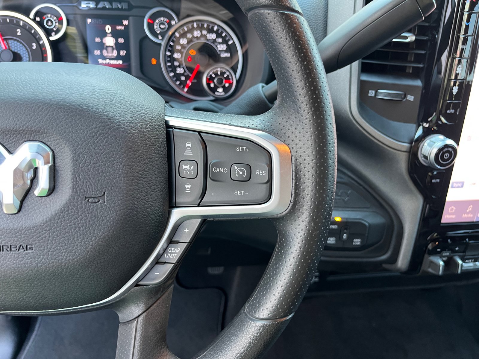 New 2026 RAM 2500 Tradesman AWD/4WD image 14