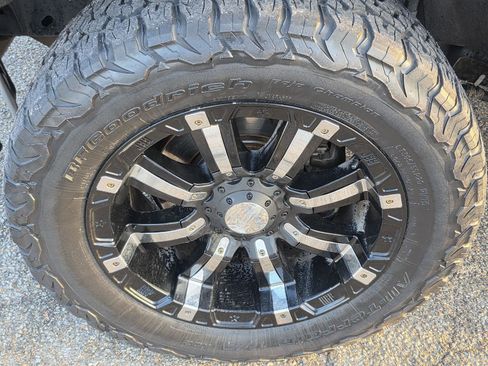 Used 2014 Ford F150 Platinum image 52