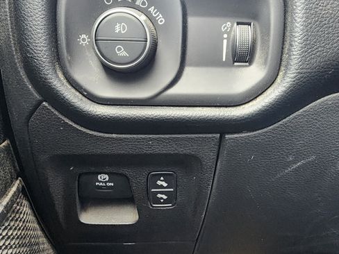 Used 2021 RAM 1500 Big Horn image 13