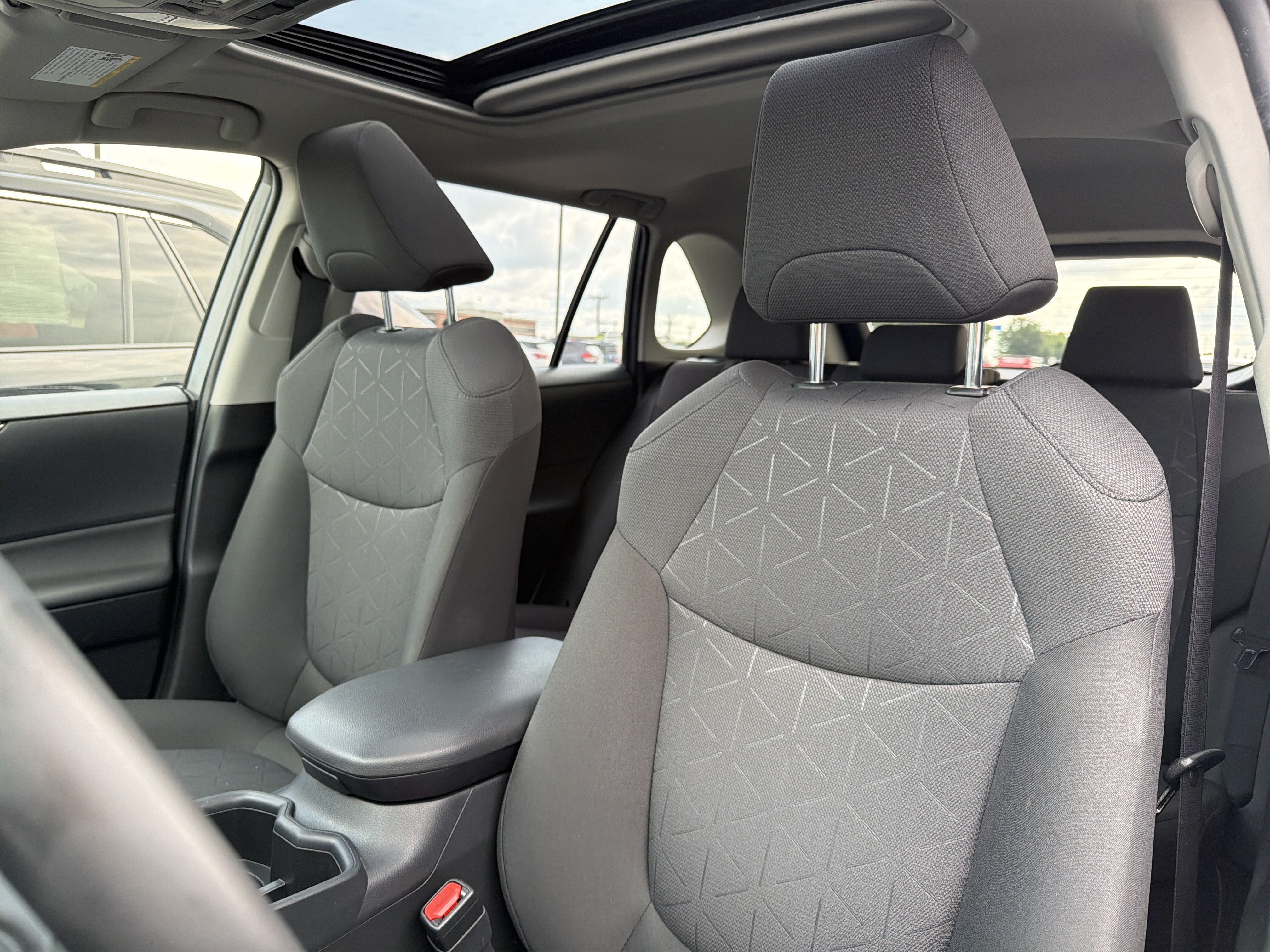 Used 2023 Toyota RAV4 XLE w/ Convenience Package AWD/4WD image 10