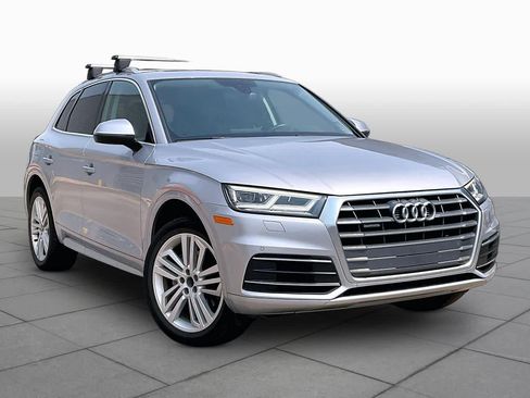 Used 2019 Audi Q5 2.0T Premium Plus w/ Premium Plus Package AWD/4WD image 3
