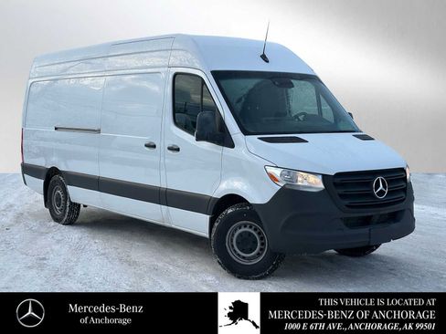 Used 2024 Mercedes-Benz Sprinter 2500 image 1
