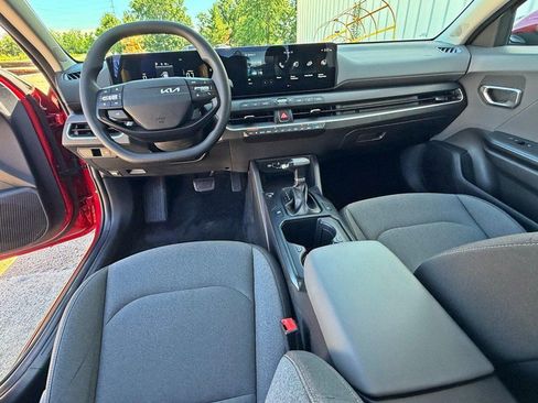 Used 2025 Kia K4 FWD image 16