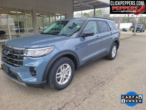 Used 2026 Ford Explorer Active w/ Active Comfort Package RWD image 2