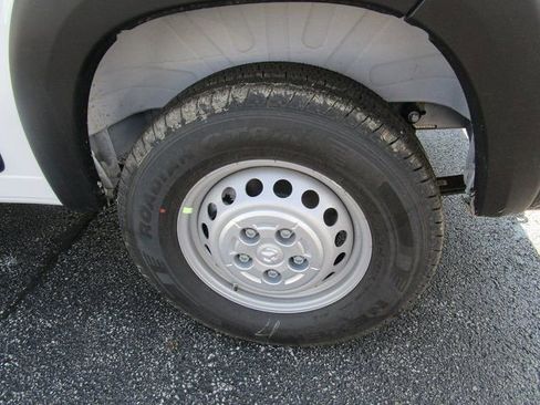 Used 2024 RAM ProMaster 2500 w/ Power Group FWD image 10