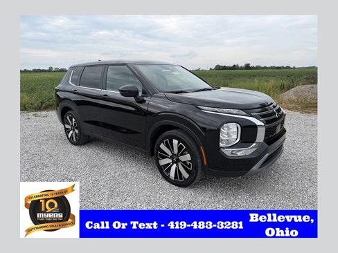 Used 2025 Mitsubishi Outlander SE FWD image 1