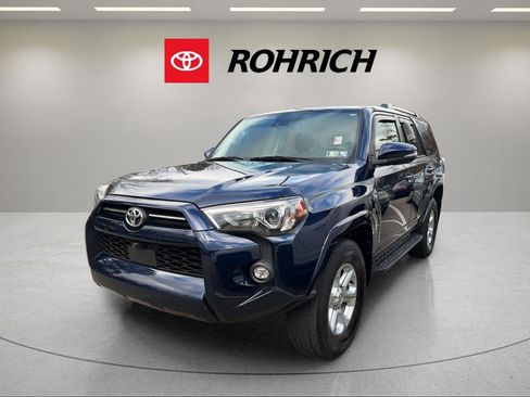 Used 2022 Toyota 4Runner SR5 Premium image 1