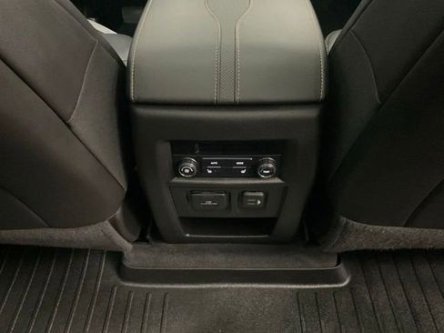 Certified 2021 Chevrolet Traverse Premier w/ Redline Edition AWD/4WD image 36