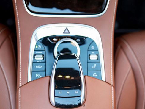 Used 2018 Mercedes-Benz S 560 Cabriolet image 39