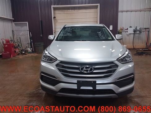 Used 2018 Hyundai Santa Fe Sport image 5