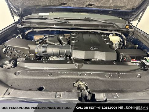 Used 2020 Toyota 4Runner Limited AWD/4WD image 30