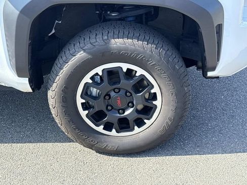 Used 2024 Toyota Tacoma TRD Off-Road AWD/4WD image 7