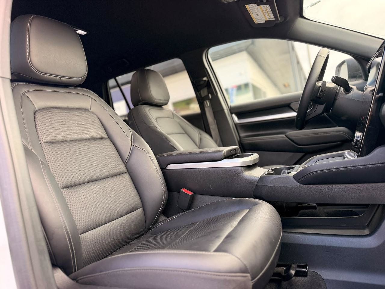 Used 2026 GMC Terrain Elevation w/ Elevation Premium Package FWD image 13