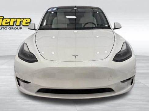 Used 2024 Tesla Model Y 2WD image 9