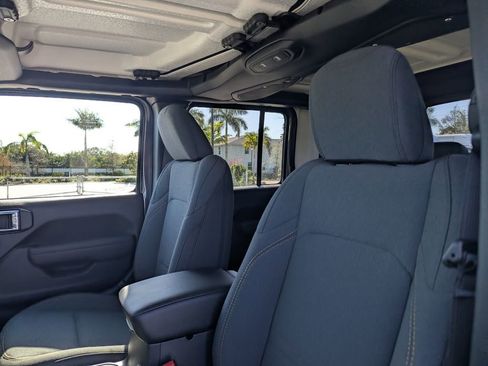 New 2026 Jeep Gladiator Sport image 11