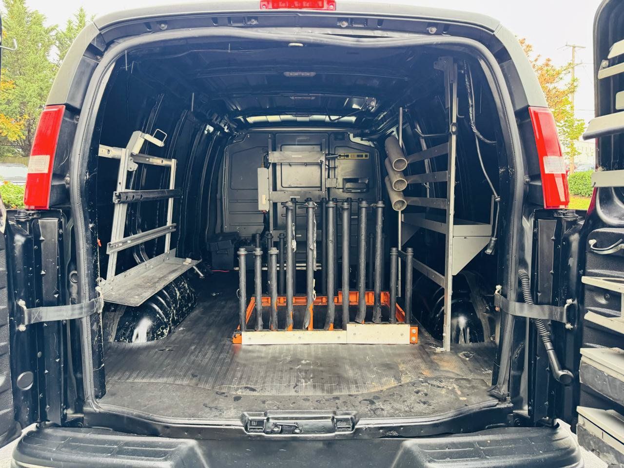 Used 2019 Chevrolet Express 2500 w/ Driver Convenience Package RWD image 28